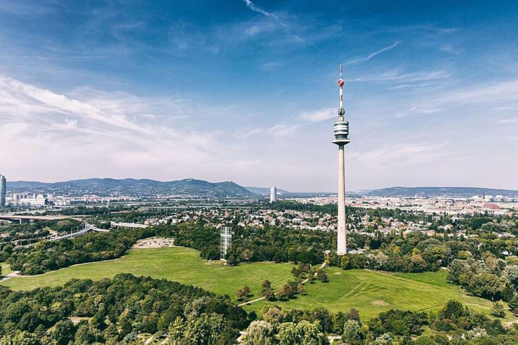 Schoenes Living Am Donauufer Wien Exterior foto
